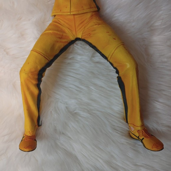 NECA 2004 KILL BILL Motion Activated Sound THE BRIDE Action Figure 18" No Sword - Picture 10 of 11